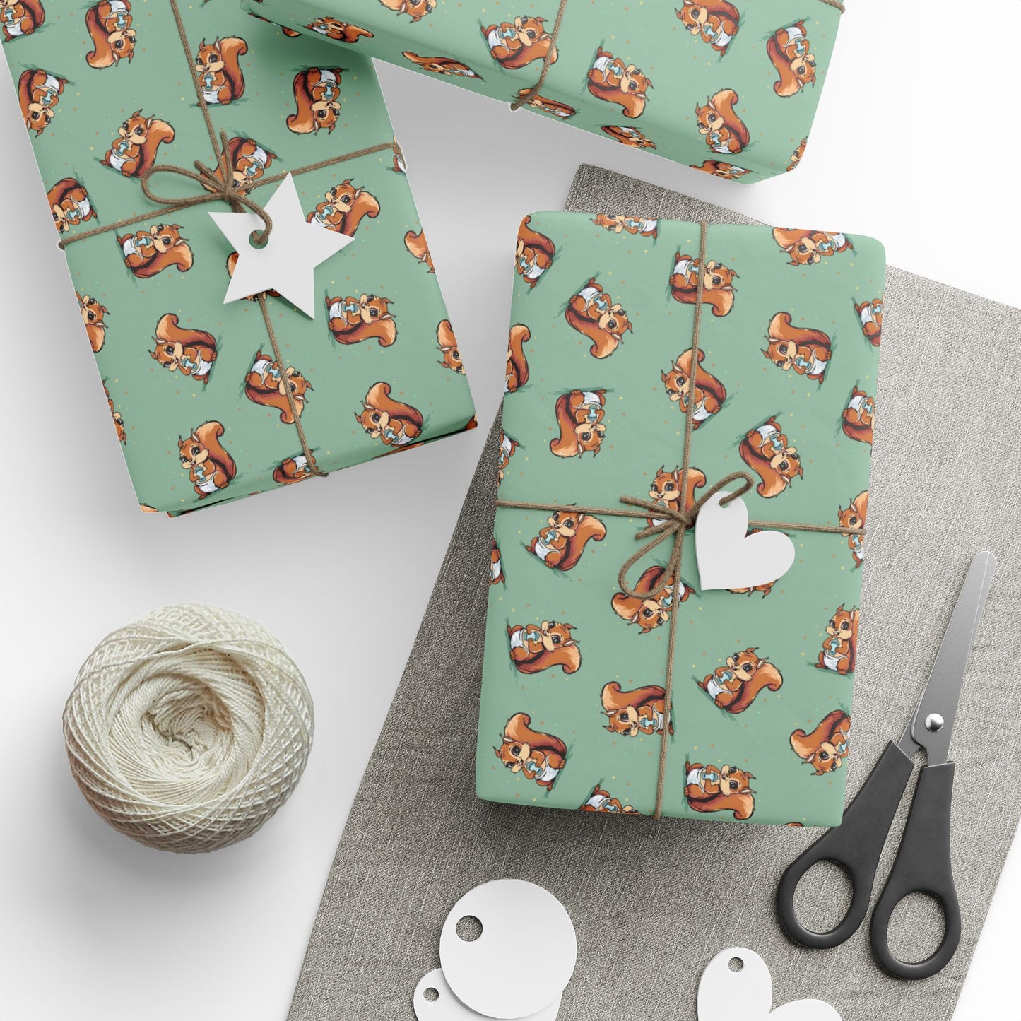 New Baby Squirrel Gift Wrap, Wrapping Paper for Baby Shower Gifts with Squirrels Design Boys Girls Gender Neutral Green Animal Print