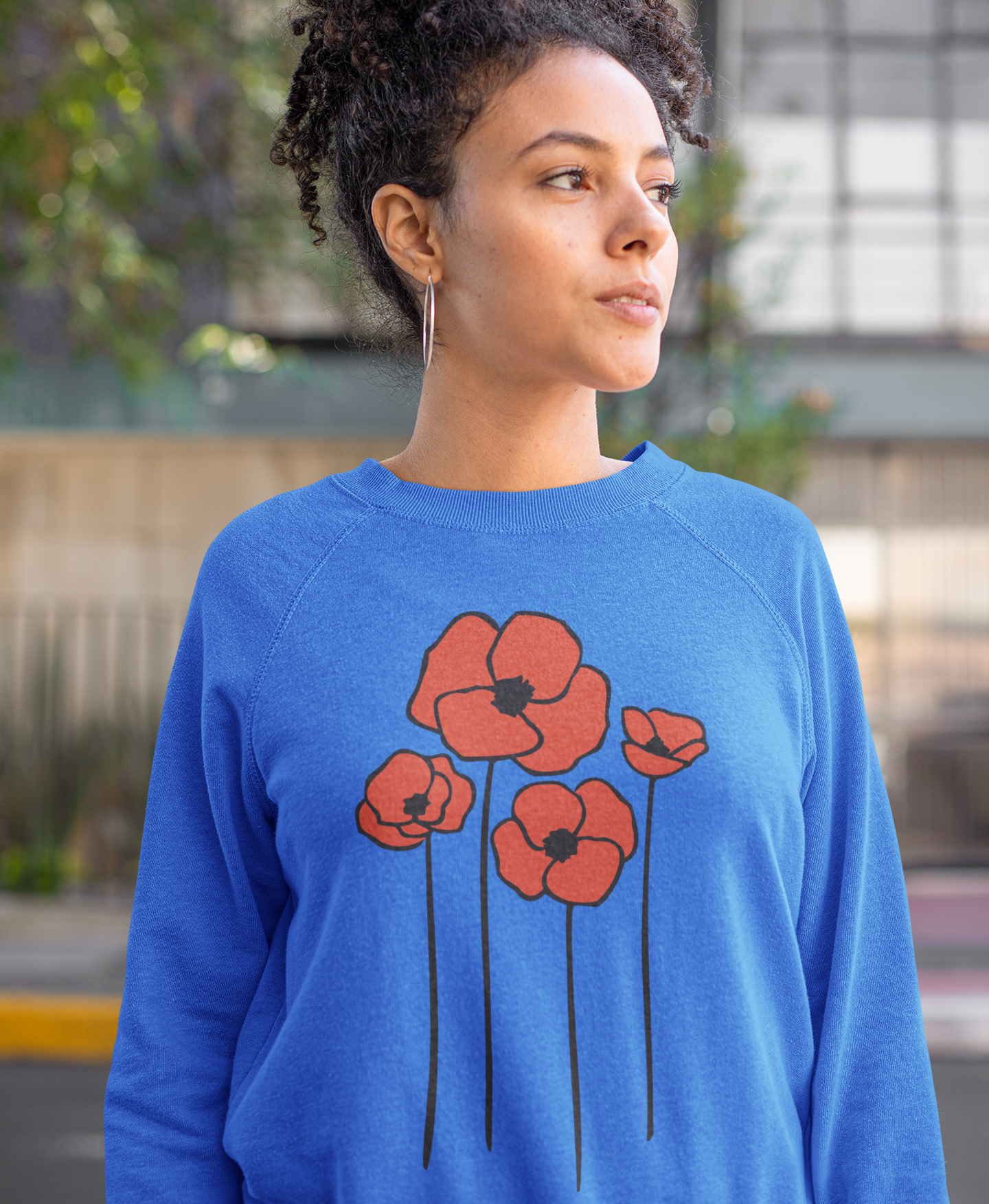 Poppy Flower Raglan Sweatshirt, Floral French Terry Crewneck, Botanical Print Spring Jumper, Pullover Sweater, Gift for Nature Lovers