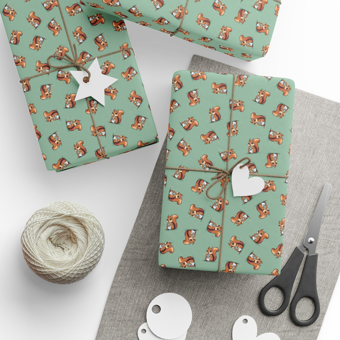 New Baby Squirrel Gift Wrap, Wrapping Paper for Baby Shower Gifts with Squirrels Design Boys Girls Gender Neutral Green Animal Print