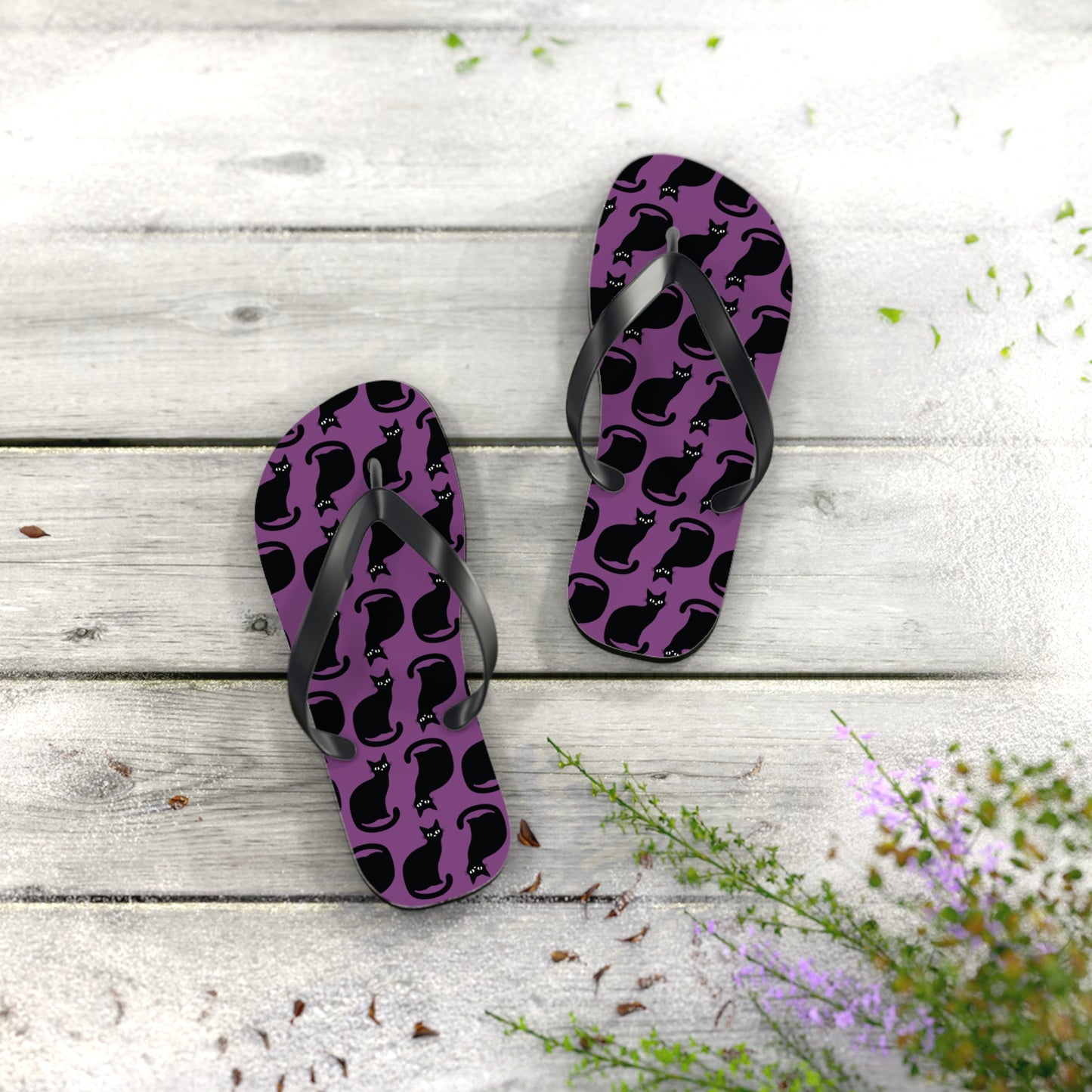 Black Cat Pattern Flip Flops | PurpleGoth Cat Silhouette Beach Sandals, Halloween Spooky Gothic Summer Footwear