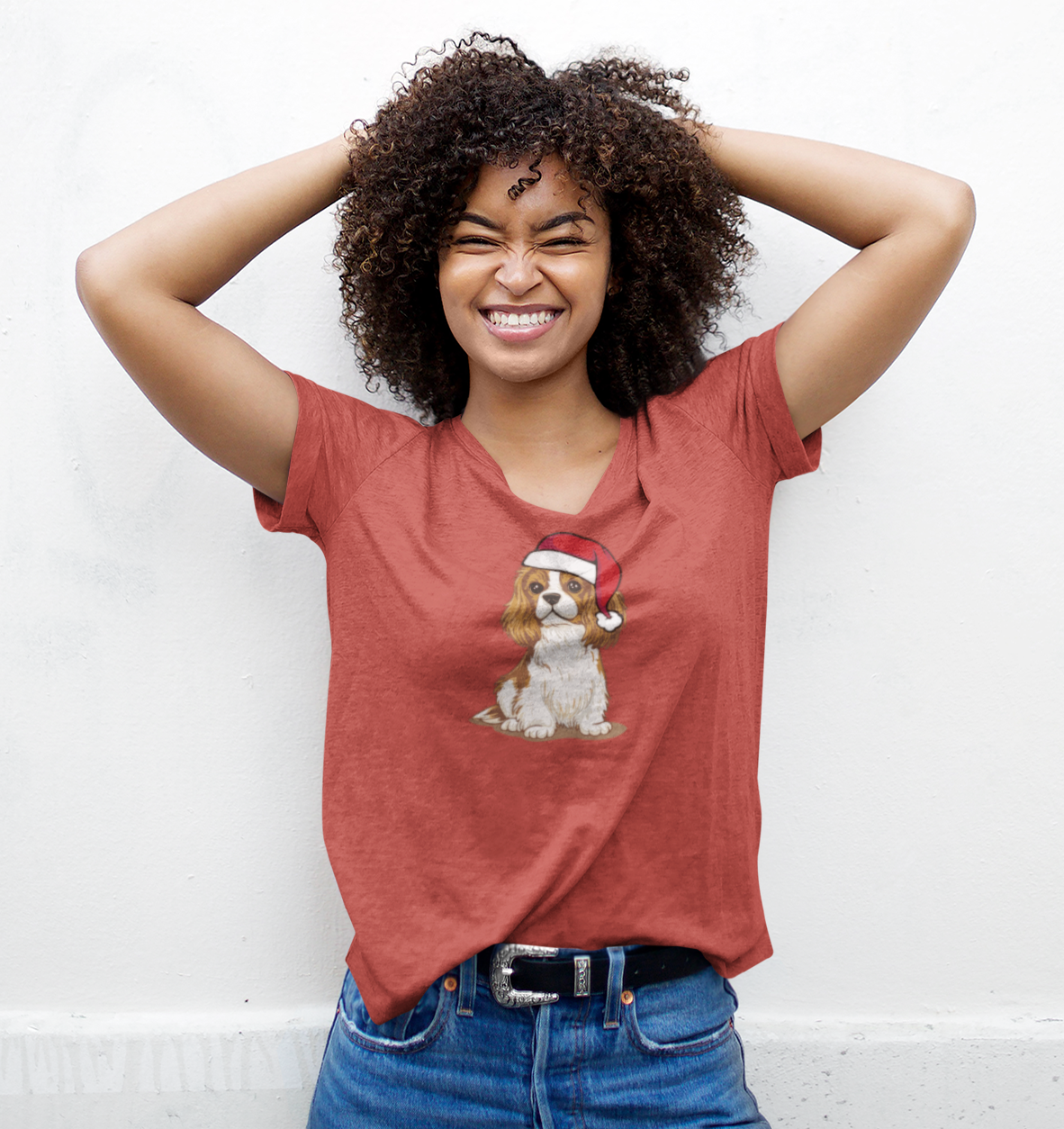 Christmas Blenheim Cavalier King Charles Spaniel Dog T-Shirt, Festive Holiday Xmas Pet Puppy Dogs In Santa Hat Cotton Tee Shirts