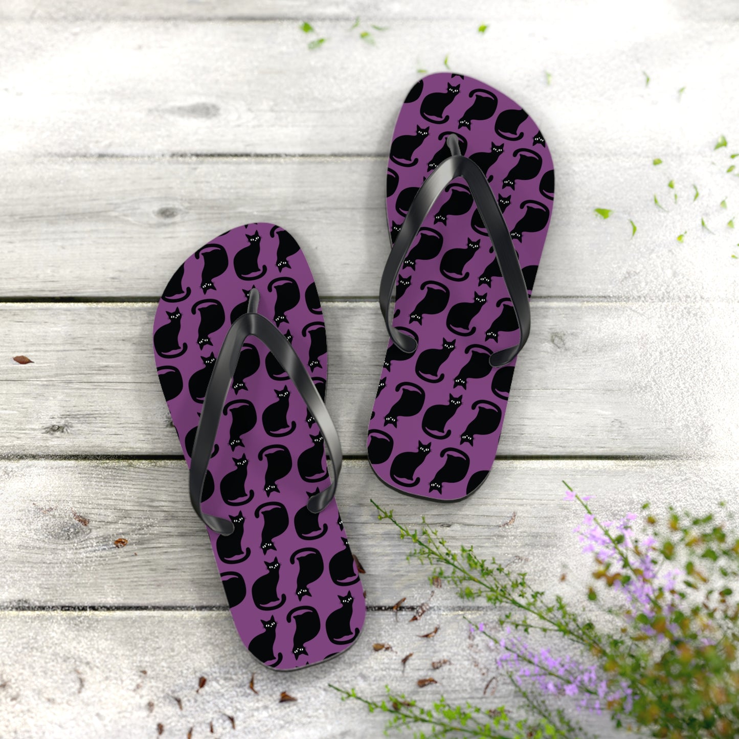Black Cat Pattern Flip Flops | PurpleGoth Cat Silhouette Beach Sandals, Halloween Spooky Gothic Summer Footwear