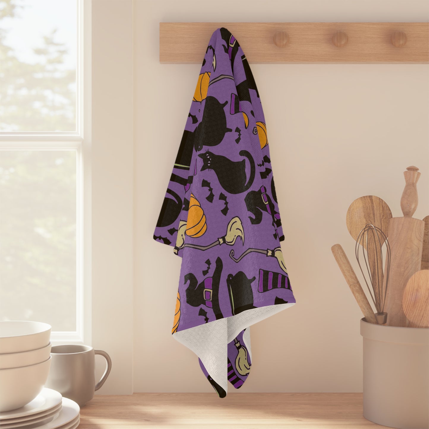 Witchy Things Halloween Kitchen Towel Microfiber Tea Towels with Witch Hats, Brooms, Black Cats, Pumpkins, Bats, Cauldrons