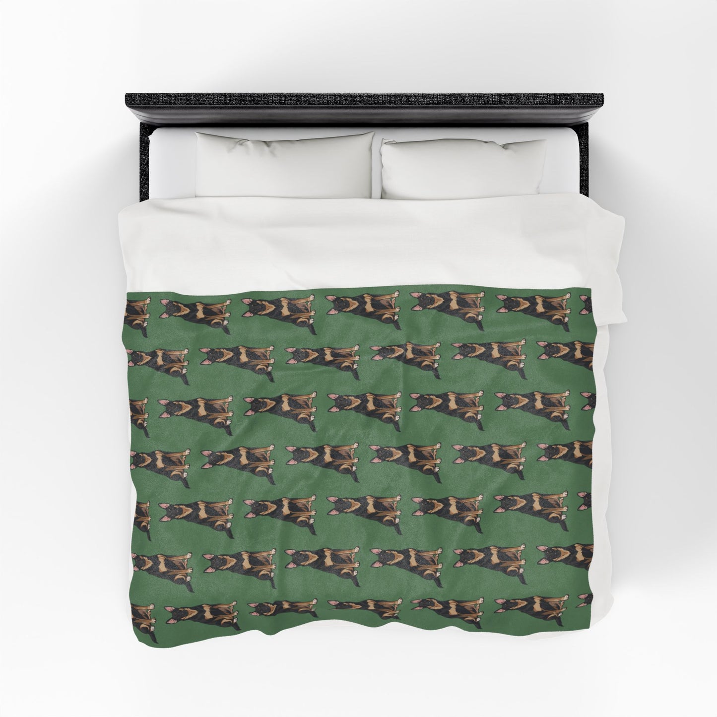 Buddy German Shepherd Dogs Plush Blanket: Green Velveteen Throw, Dog Lover Gift, Warm Fleece Blankets Bedding, Home Decor